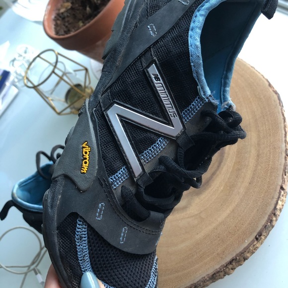 New Balance trail running shoes - Picture 3 of 4